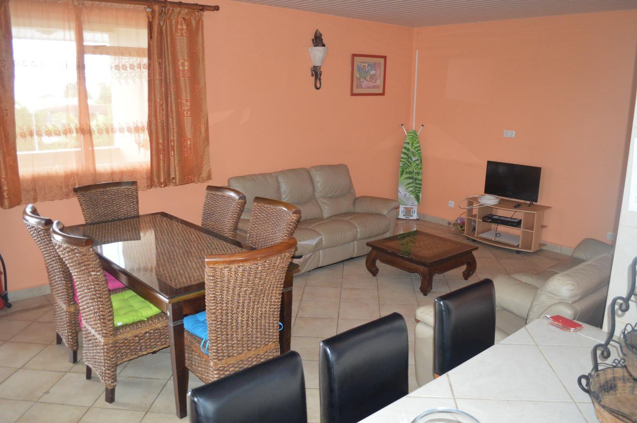 Les 4K Apartment Faaa Ngoại thất bức ảnh